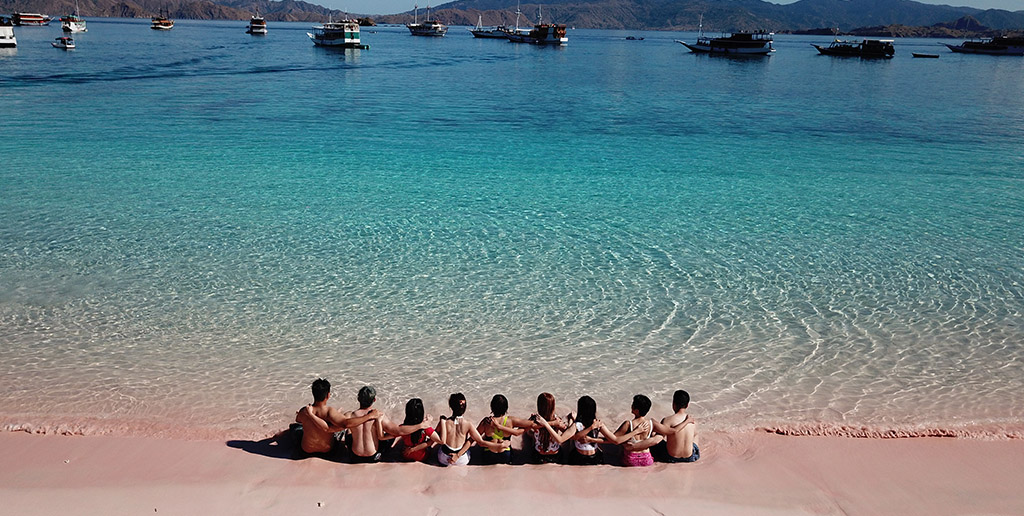 Liburan Labuan Bajo - Labuan Bajo Destinasi Liburan - Sindra Travel